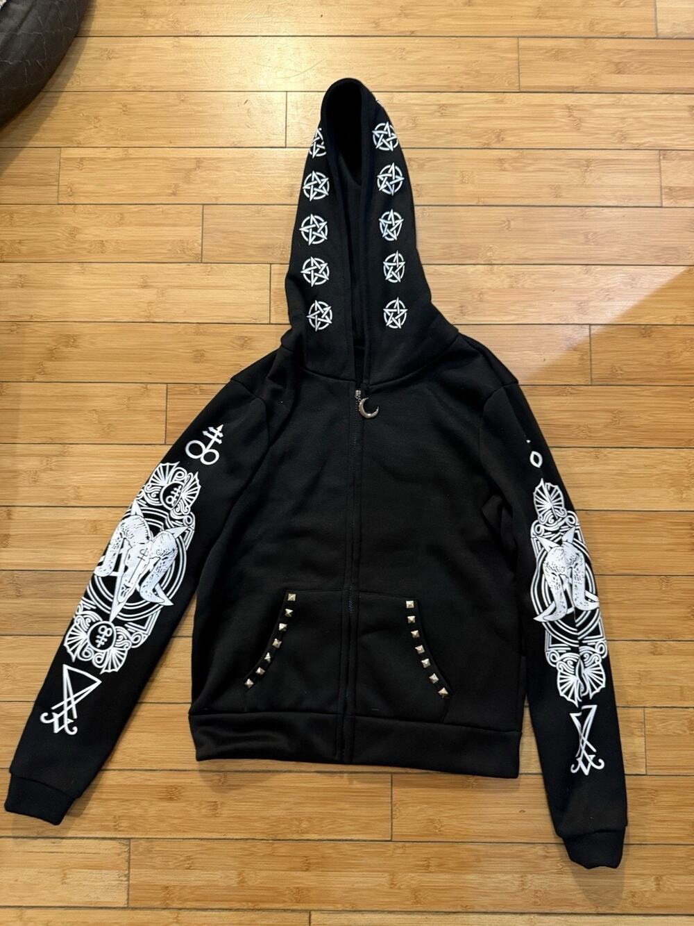 NEW Custom 1/1 Studded Black hoodie Sz M Goat, devil, pentagrams, Wiccan, pagan